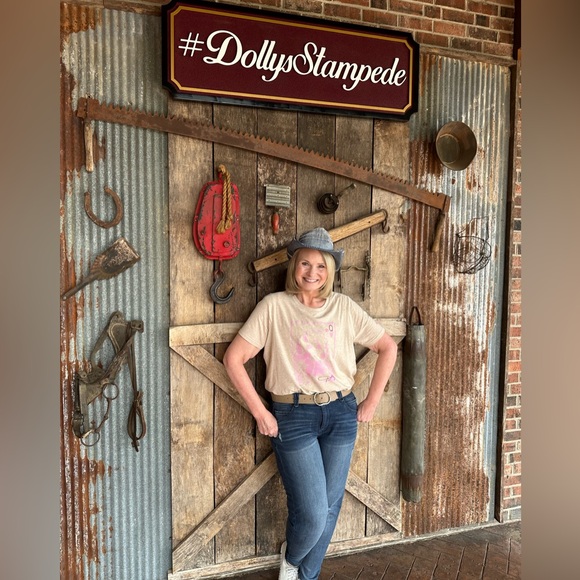 LIVE Notification Flyer 🛒🛍️ Like and Follow to JOIN the FUN🌸🛒💖 - Picture 6 of 9